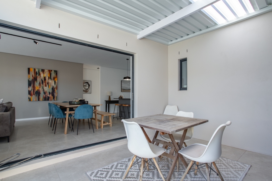 3 Bedroom Property for Sale in Honeydew Country Estate Western Cape